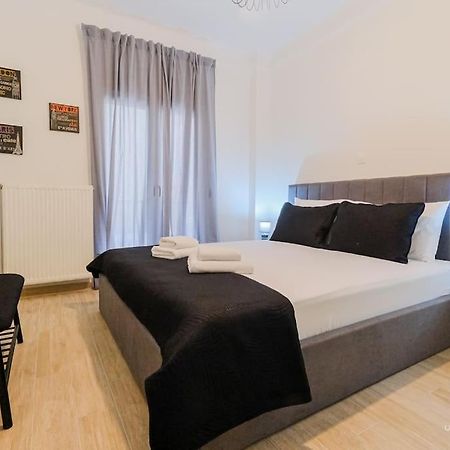 Theofilos Urban Apartment, Close To City Center Thessaloníki Ngoại thất bức ảnh