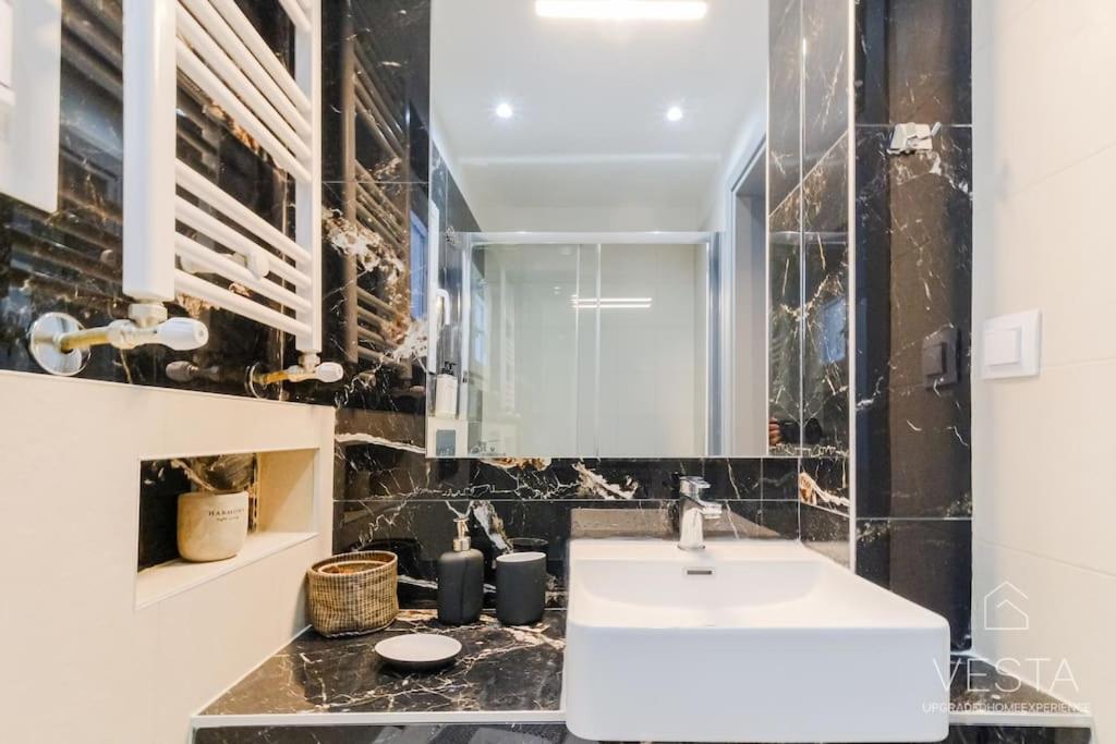 Theofilos Urban Apartment, Close To City Center Thessaloníki Ngoại thất bức ảnh