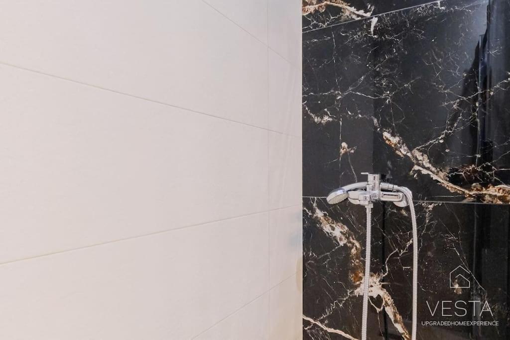 Theofilos Urban Apartment, Close To City Center Thessaloníki Ngoại thất bức ảnh